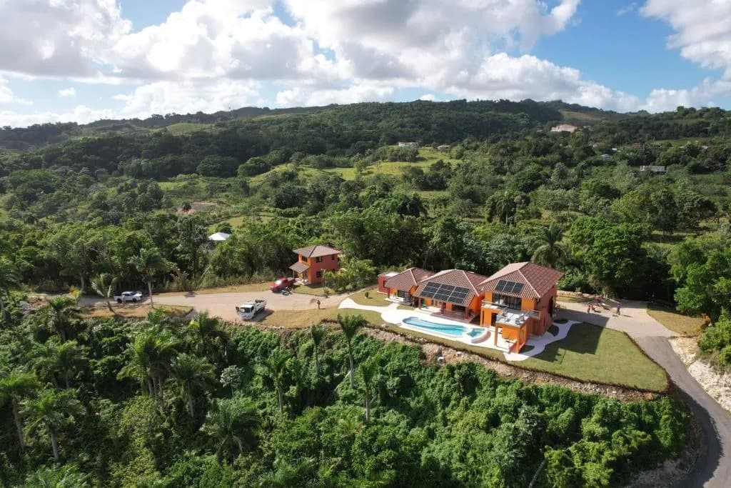 Villa con vista al mar en Cabrera, Loma Alta, Cabrera